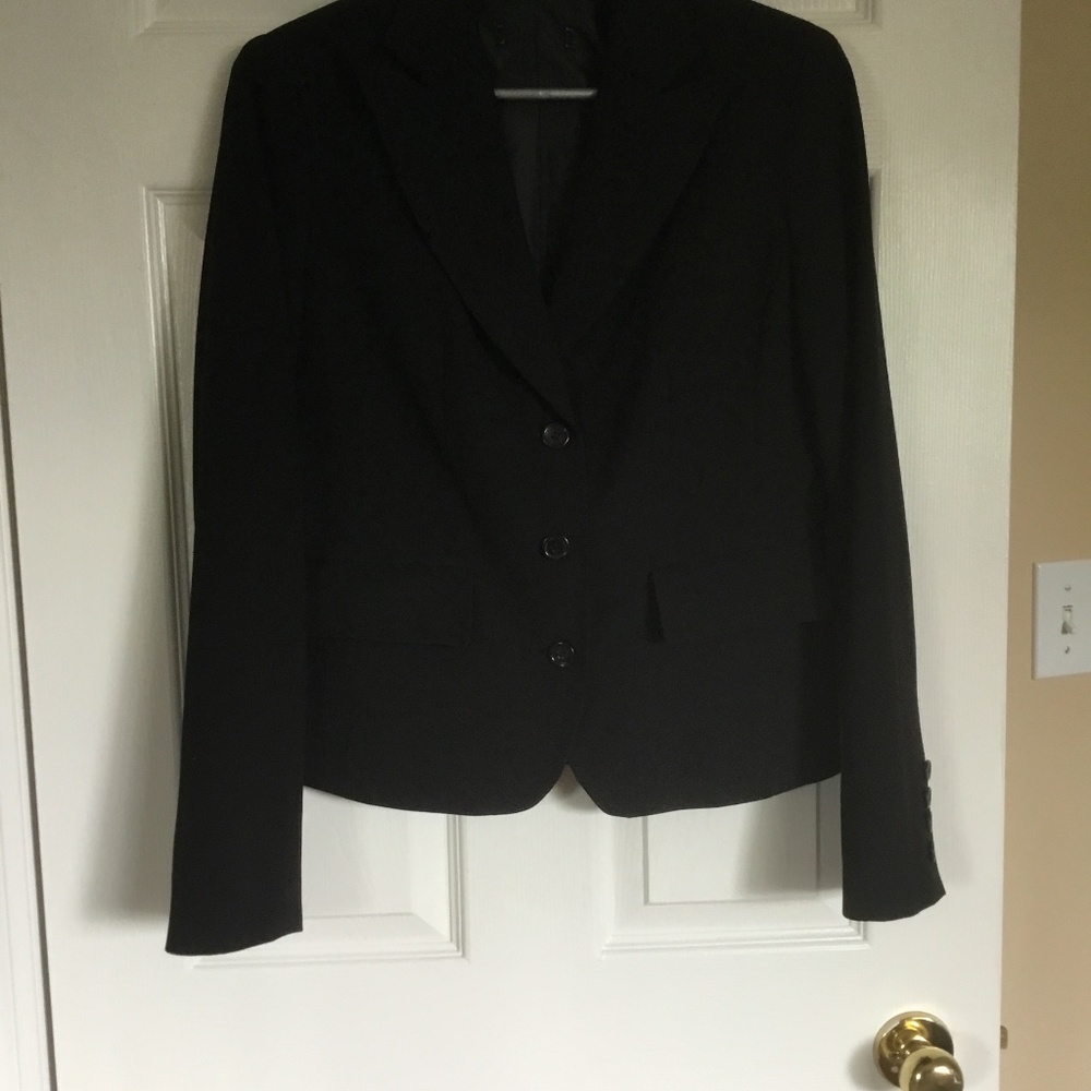 New Three-button Blazer